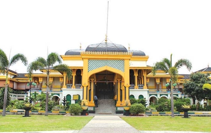 Istana Maimun Medan, Sejarah Peninggalan Kerajaan? 1