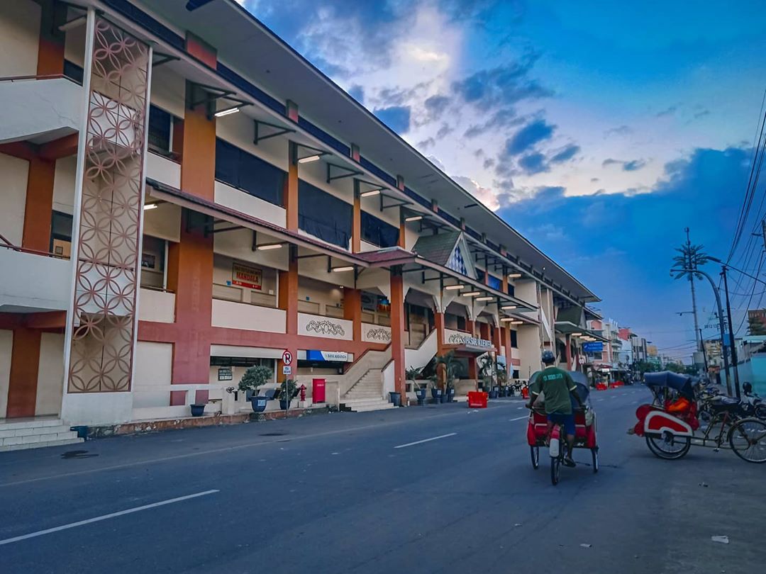 Pasar Klewer Solo Buka Jam Berapa? 1