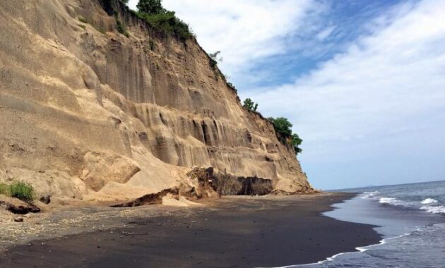 Wisata Pantai Tebing 19 Wisata Pantai Tebing