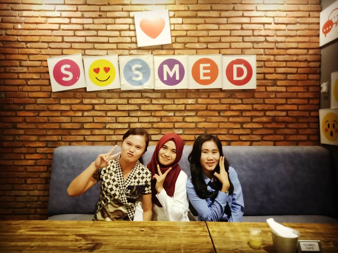 Sosmed Cafe di Kota Medan 4