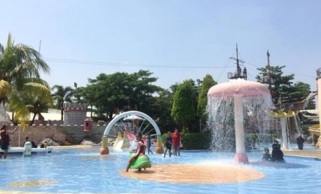 Columbus Waterpark 1 Columbus Waterpark 1