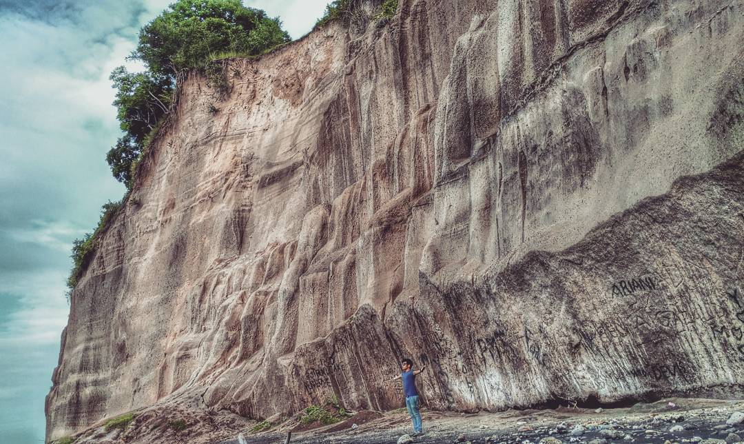 Wisata Pantai Tebing 1 Wisata Pantai Tebing 1