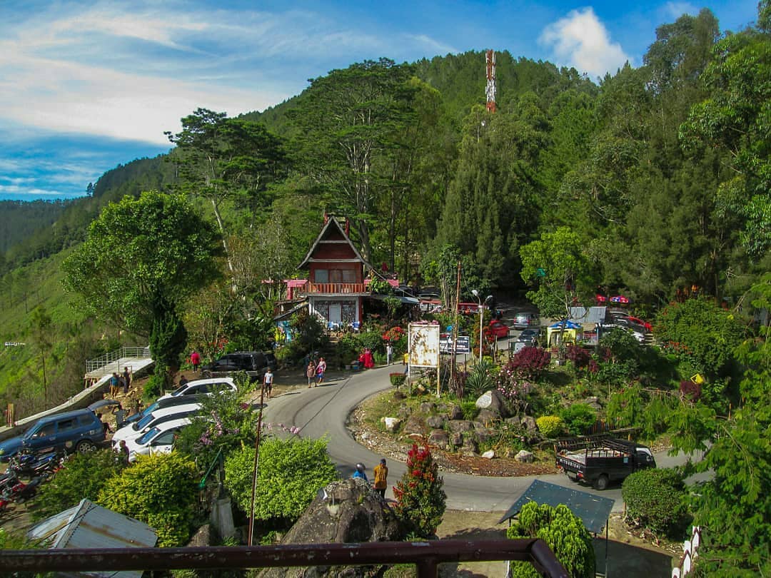 Menara Pandang Tele Samosir 5