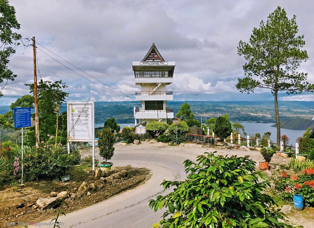 Menara Pandang Tele Samosir 3