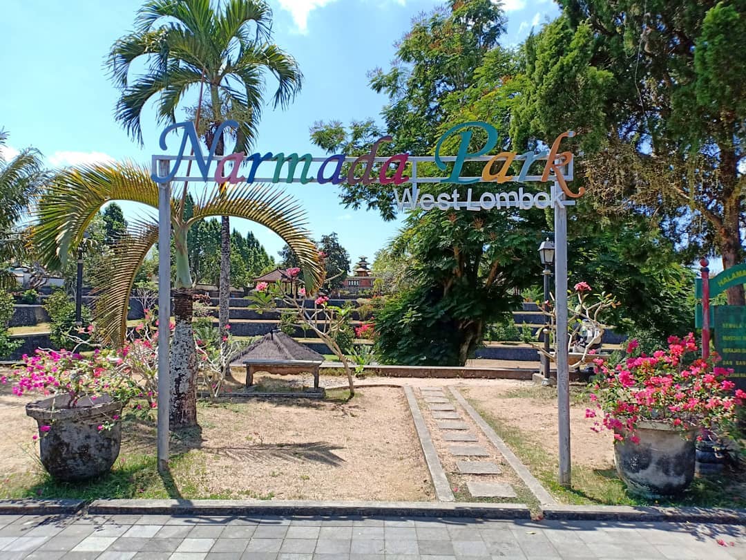 Taman Narmada di Lombok Barat 1 Taman Narmada di Lombok Barat 1