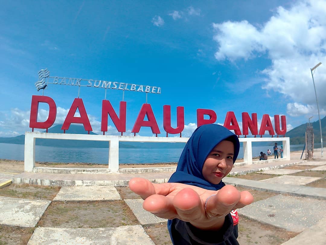 Danau Ranau Terletak di Perbatasan Lampung dan Sumatra Selatan 9 Danau Ranau Terletak di Perbatasan Lampung dan Sumatra Selatan 9