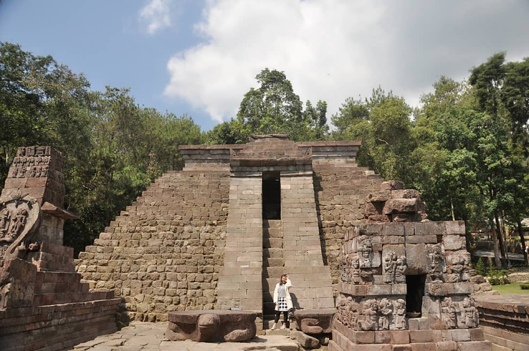Candi Sukuh Karanganyar 2