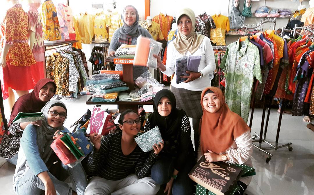 Buka Jam Berapa Kampung Batik Trusmi Cirebon? 8 Buka Jam Berapa Kampung Batik Trusmi Cirebon? 8