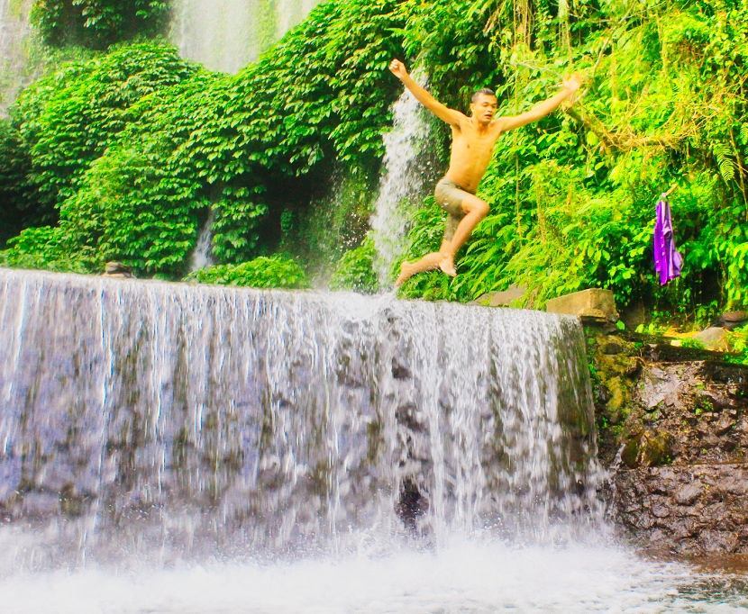 Keindahan Air Terjun Benang Kelambu 2