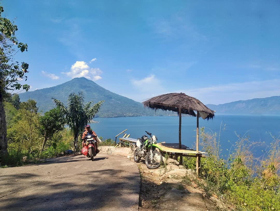 Danau Ranau Terletak di Perbatasan Lampung dan Sumatra Selatan 8 Danau Ranau Terletak di Perbatasan Lampung dan Sumatra Selatan 8