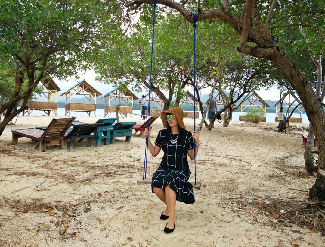 Potret Indahnya Pantai Dewi Mandapa di Pesawaran Lampung dan Berapa Harga Tiket Masuknya? 8