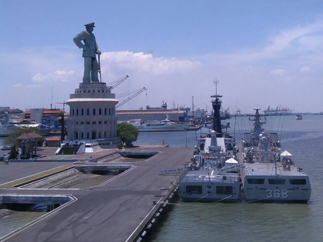 Monumen Jalesveva Jayamahe Surabaya 9 Monumen Jalesveva Jayamahe Surabaya 9