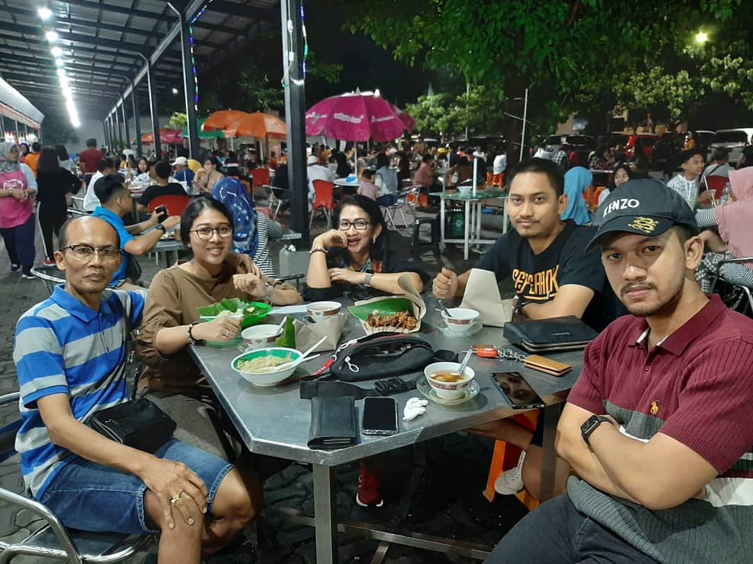 Kawasan Wisata Kuliner Galabo Solo 8