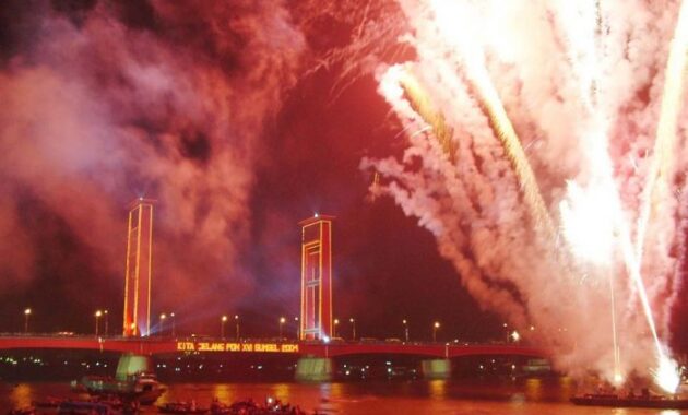 3 Tempat Yang Biasanya Ada Acara Tahun Baru dan Perayaan Pesta Kembang Api di Palembang 3 3 Tempat Yang Biasanya Ada Acara Tahun Baru dan Perayaan Pesta Kembang Api di Palembang 3