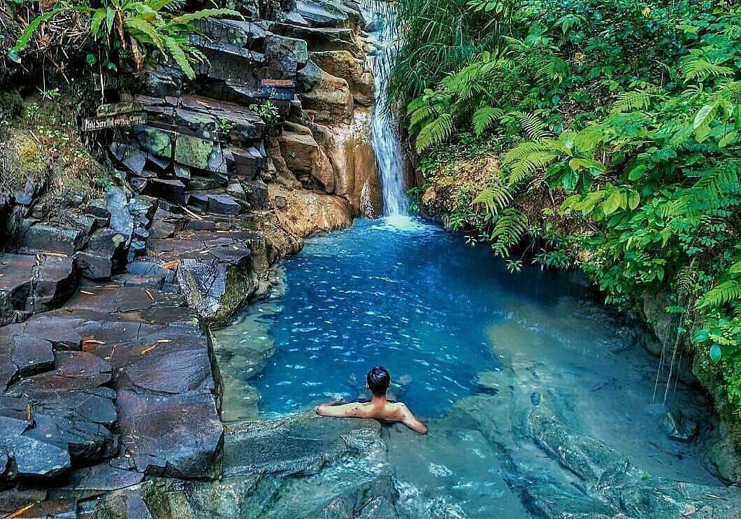 Air Terjun Dua Warna Sibolangit 9