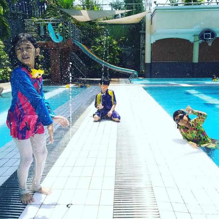 Kolam Renang Manyar Surabaya, Cocok Untuk Keluarga 5