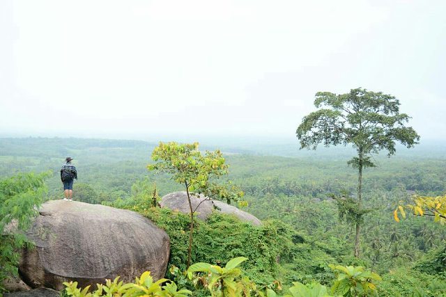 Taman Batu Granit di Tanjung Bintang Lampung Selatan 9