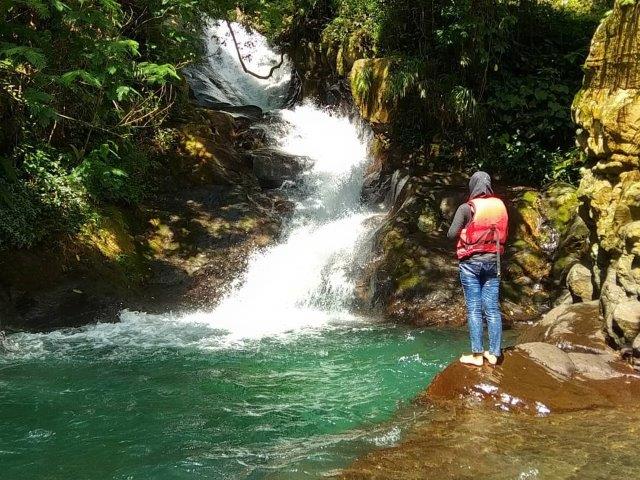 Wisata Curug Panjang Megamendung Bogor 1