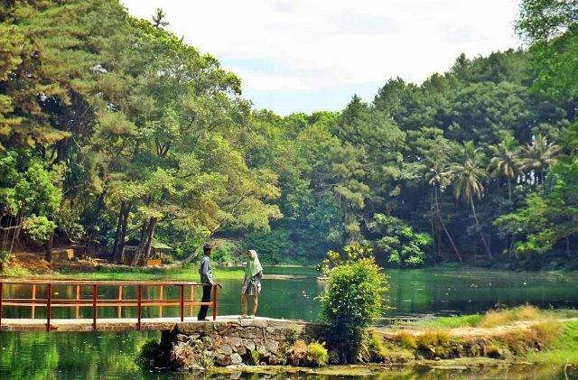 12 - 20 Destinasi Wisata Alam, Pantai dan Curug di Cirebon Yang Bagus Indah 3