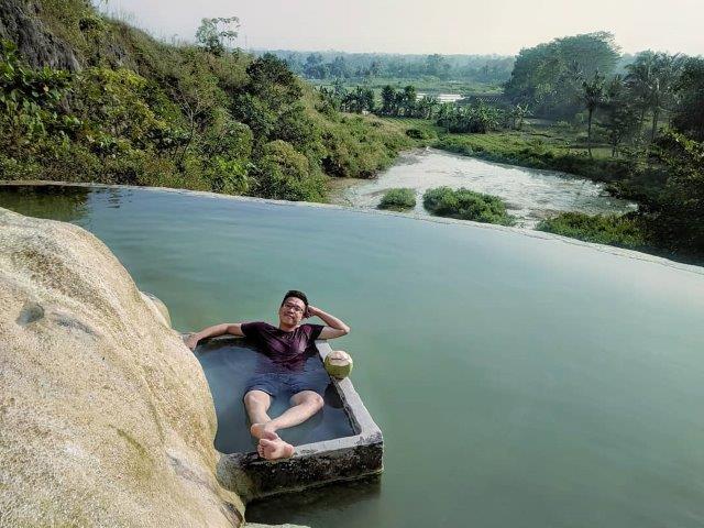 Menikmati Pemandian Air Panas Ciseeng Tirta Sanita Bogor 9