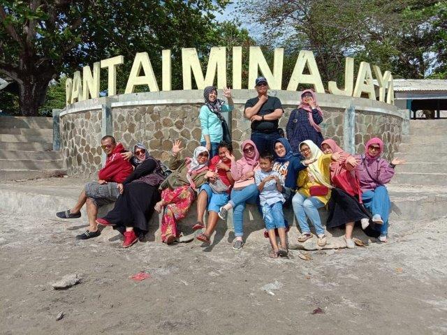Beberapa Potret Indahnya Pemandangan Lokasi Wisata Pantai Minajaya di Surade Sukabumi Jawa Barat 8