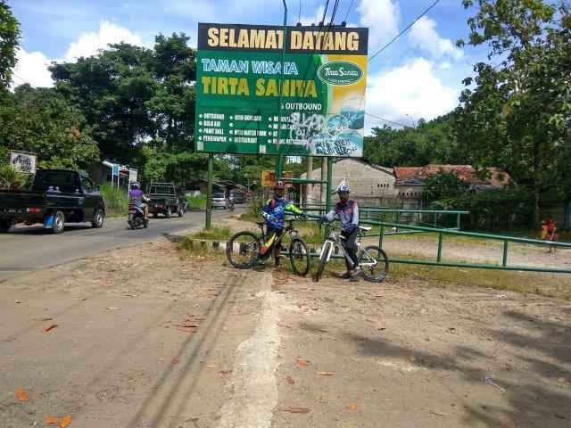 Menikmati Pemandian Air Panas Ciseeng Tirta Sanita Bogor 2