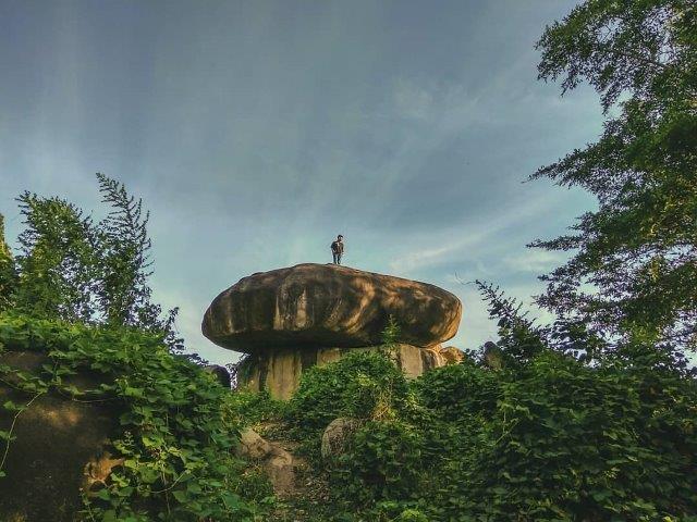 Taman Batu Granit di Tanjung Bintang Lampung Selatan 5