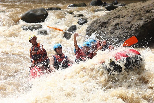 Arung Jeram di Sungai Citatih 5 Arung Jeram di Sungai Citatih 5