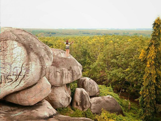 Taman Batu Granit di Tanjung Bintang Lampung Selatan 1