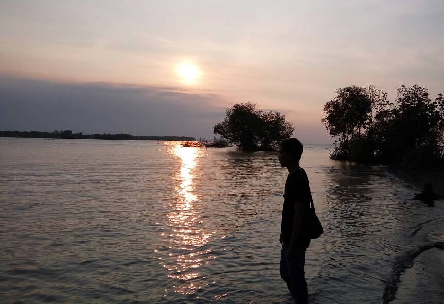 Bagaimana Akses Jalan Menuju Lokasi Pantai Muara Gembong dan Berapa Harga Tiket Masuknya? 6