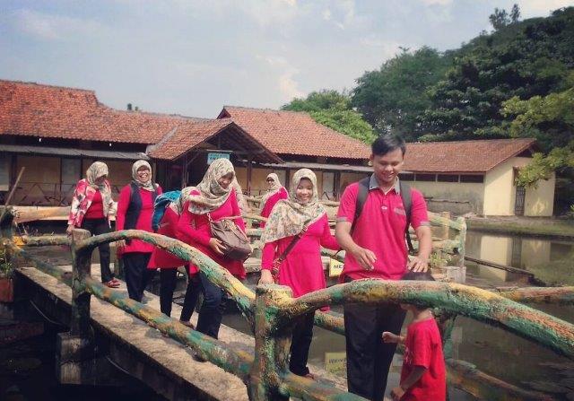 Menikmati Pemandian Air Panas Ciseeng Tirta Sanita Bogor 6