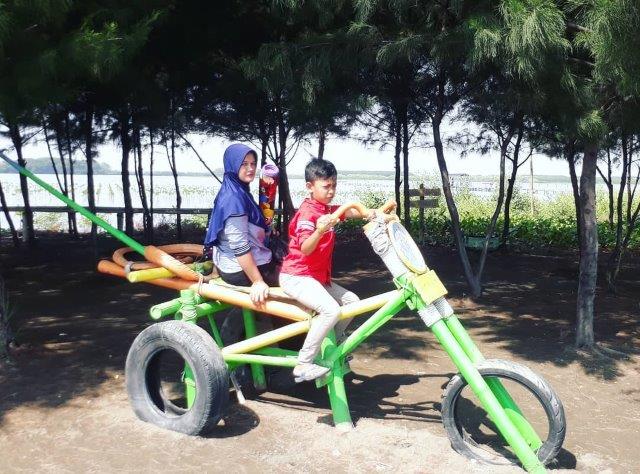 Yuk Piknik Ke Pulau Cemara Sawojajar Brebes 6