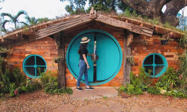 10 Rumah Hobbit di Indonesia 7