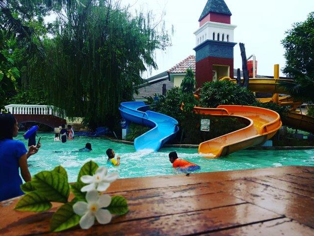 Wahana di Venetian Water Carnaval 4