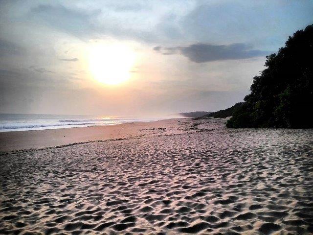 Potret Indahnya Lokasi Pantai Cibuaya di Desa Ujung Genteng Kabupaten Sukabumi Jawa Barat 7 Potret Indahnya Lokasi Pantai Cibuaya di Desa Ujung Genteng Kabupaten Sukabumi Jawa Barat 7