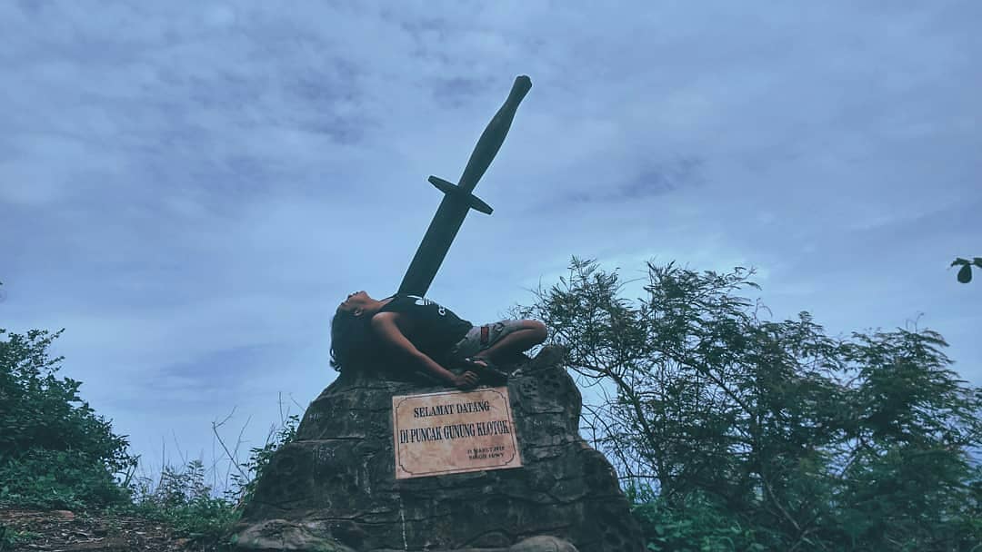 21 - 26 Air Terjun di Kediri: Dolo, Irenggolo, Serta Wisata Alam Rafting Arung Jeram + Gunung 2 21 - 26 Air Terjun di Kediri: Dolo, Irenggolo, Serta Wisata Alam Rafting Arung Jeram + Gunung 2