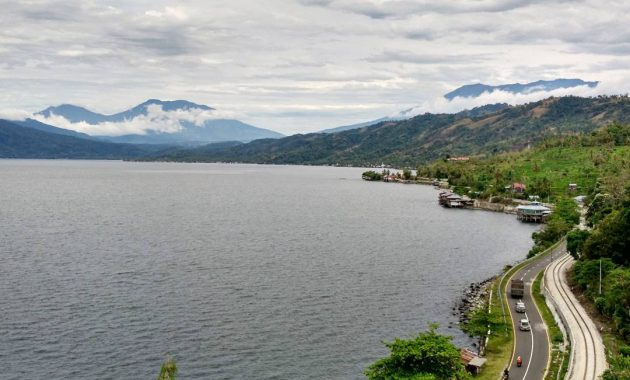 Alamat Danau Singkarak 8 Alamat Danau Singkarak 7