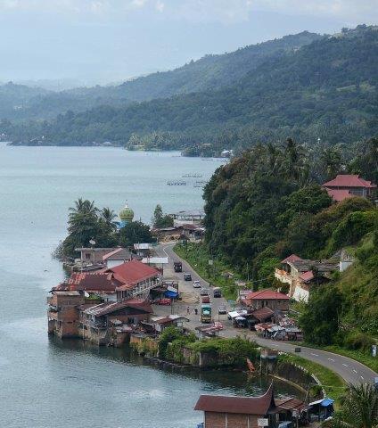 Alamat Danau Singkarak 6