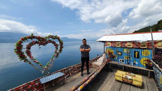 Alamat Danau Singkarak 8