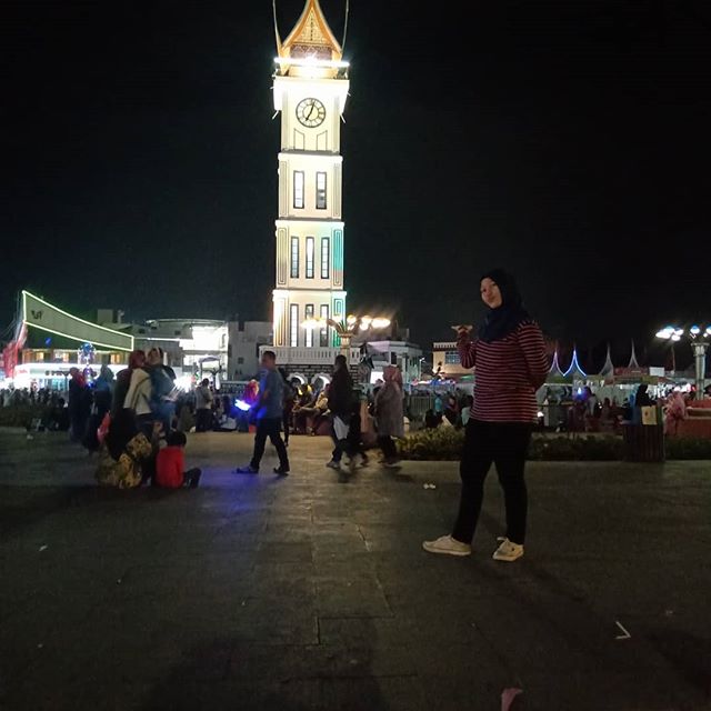 Lokasi Jam Gadang 9