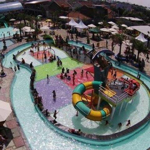 Banyak Wahana Air di Panghegar Waterboom Bandung 10