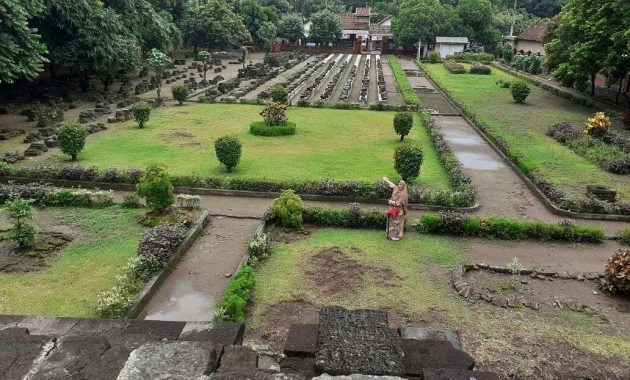 Asal Usul Candi Surawana 5