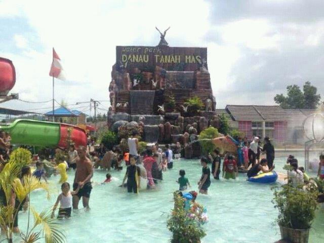 10 Gambar Danau Tanah Mas Palembang, Lokasi Alamat Waterboom, Harga Tiket Masuk Wisata + Nomor Telepon Water Park 10