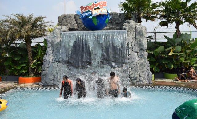 Banyak Wahana Air di Panghegar Waterboom Bandung 6