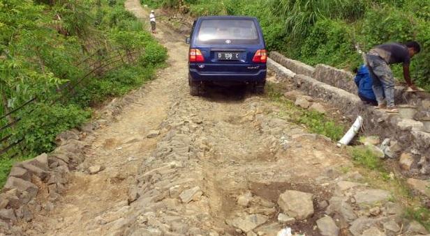 10 Gambar Curug Awang Sukabumi Cibenda + Tragedi Legenda Mitos Misteri Sejarah 5 10 Gambar Curug Awang Sukabumi Cibenda + Tragedi Legenda Mitos Misteri Sejarah 5