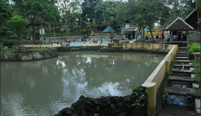 10 Gambar Desa Wisata Osing Kampung Kemiren Banyuwangi, Hotel Cottage Penginapan + Asal Usul 9 10 Gambar Desa Wisata Osing Kampung Kemiren Banyuwangi, Hotel Cottage Penginapan + Asal Usul 9