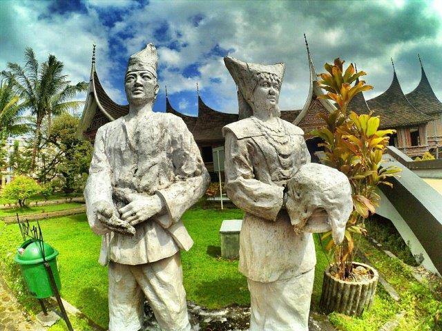 Museum Adityawarman Buka Jam Berapa? 3 Museum Adityawarman Buka Jam Berapa? 3