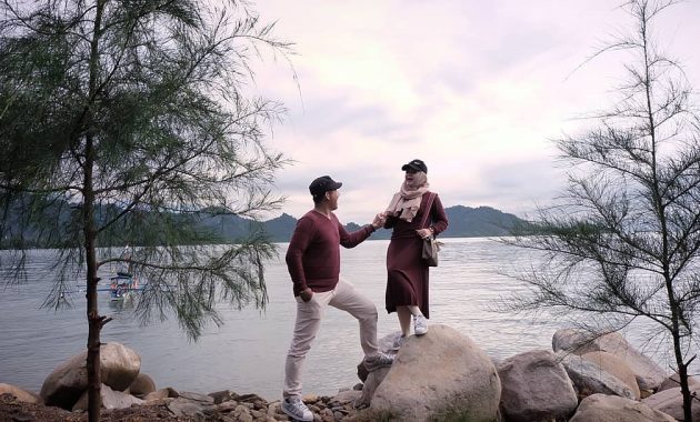 Inilah Alamat Wisata Pantai Caroline di Padang Sumatera Barat, Termasuk Harga Tiket Masuknya 1 Pantai caroline padang carolina di sumbar sumatera barat bungus alamat pantai lokasi letak peta gambar sejarah keindahan hotel penginapan cottage foto wisata carolina