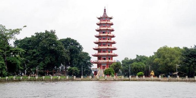 10 Gambar Pagoda Pulau Kemaro Palembang, Sejarah, Fungsi + Mempunyai Daya Tarik 5