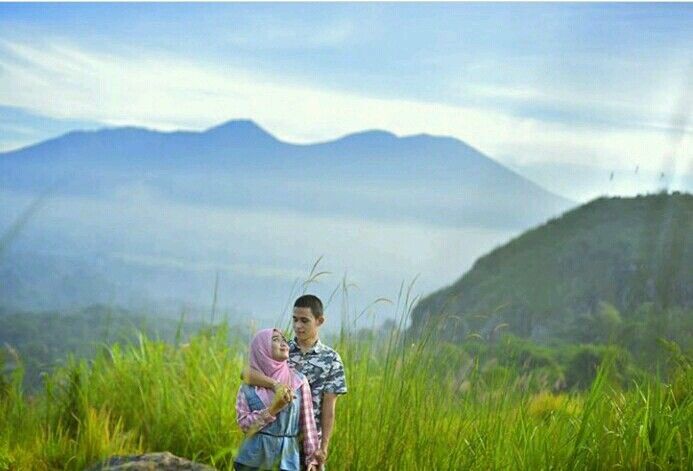 10 Foto Bukit Karang Numpang Sukabumi + Peta Alamat Lokasi Jembatan Hati 3